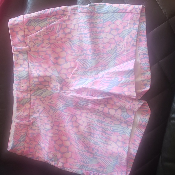 Lilly Pulitzer shorts - Picture 1 of 3